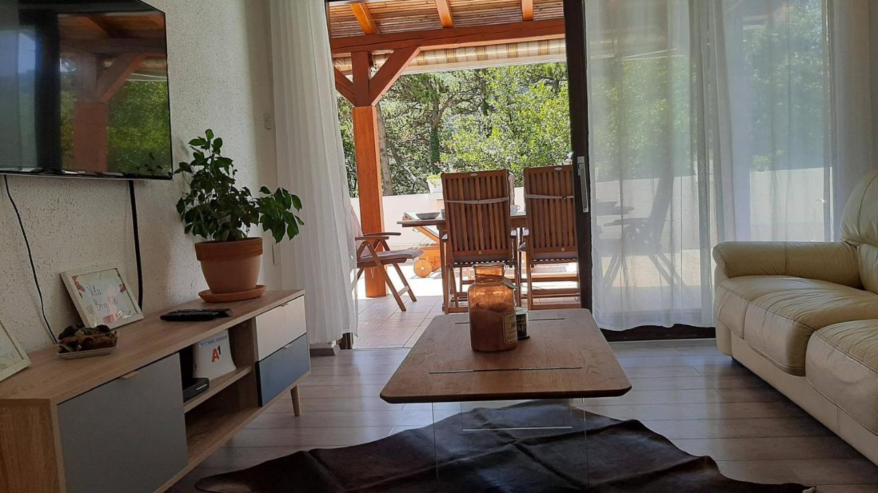Vila Brig 108 - Private Swimming Pool And Jacuzzi Риека Экстерьер фото