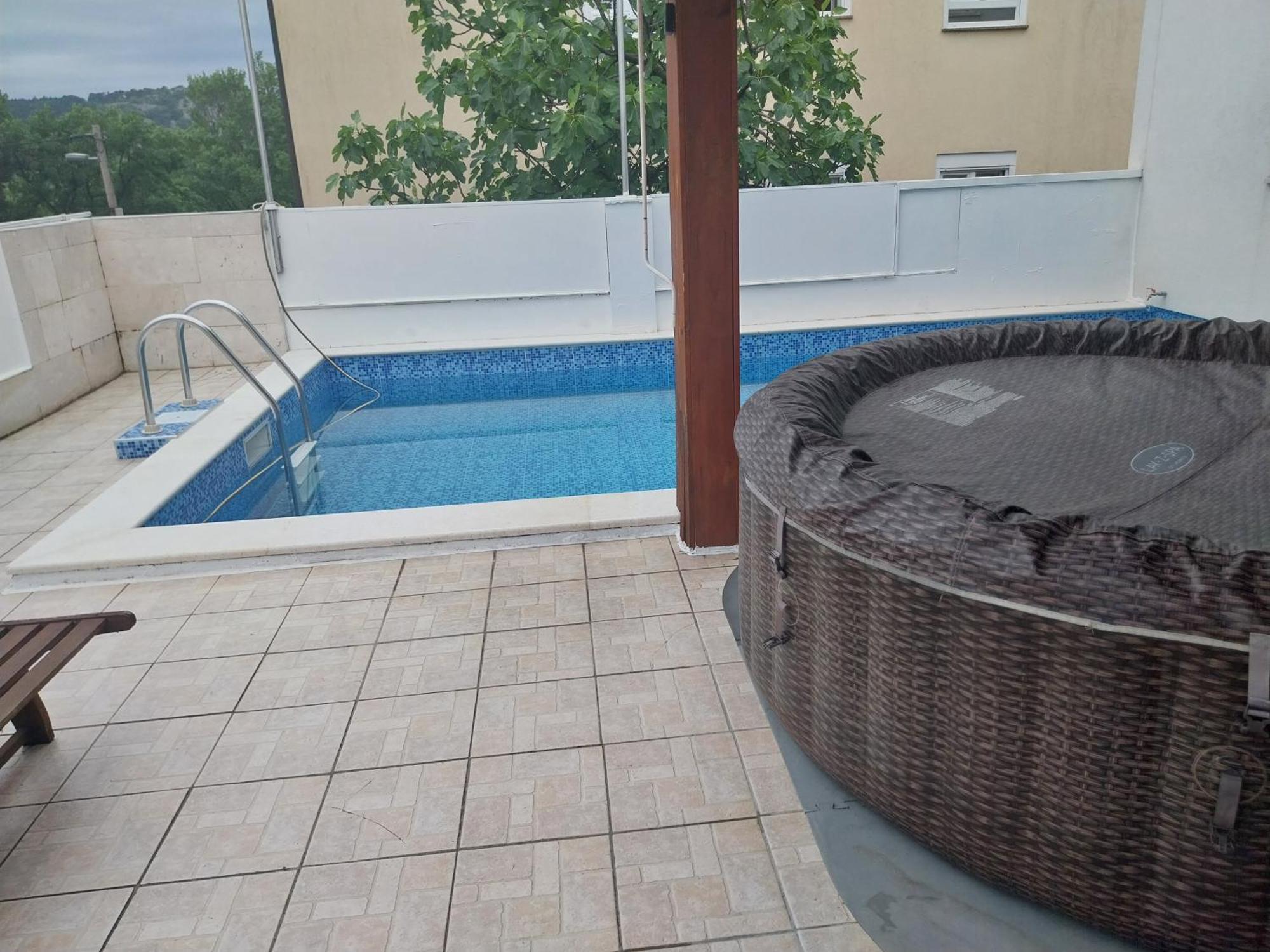 Vila Brig 108 - Private Swimming Pool And Jacuzzi Риека Экстерьер фото